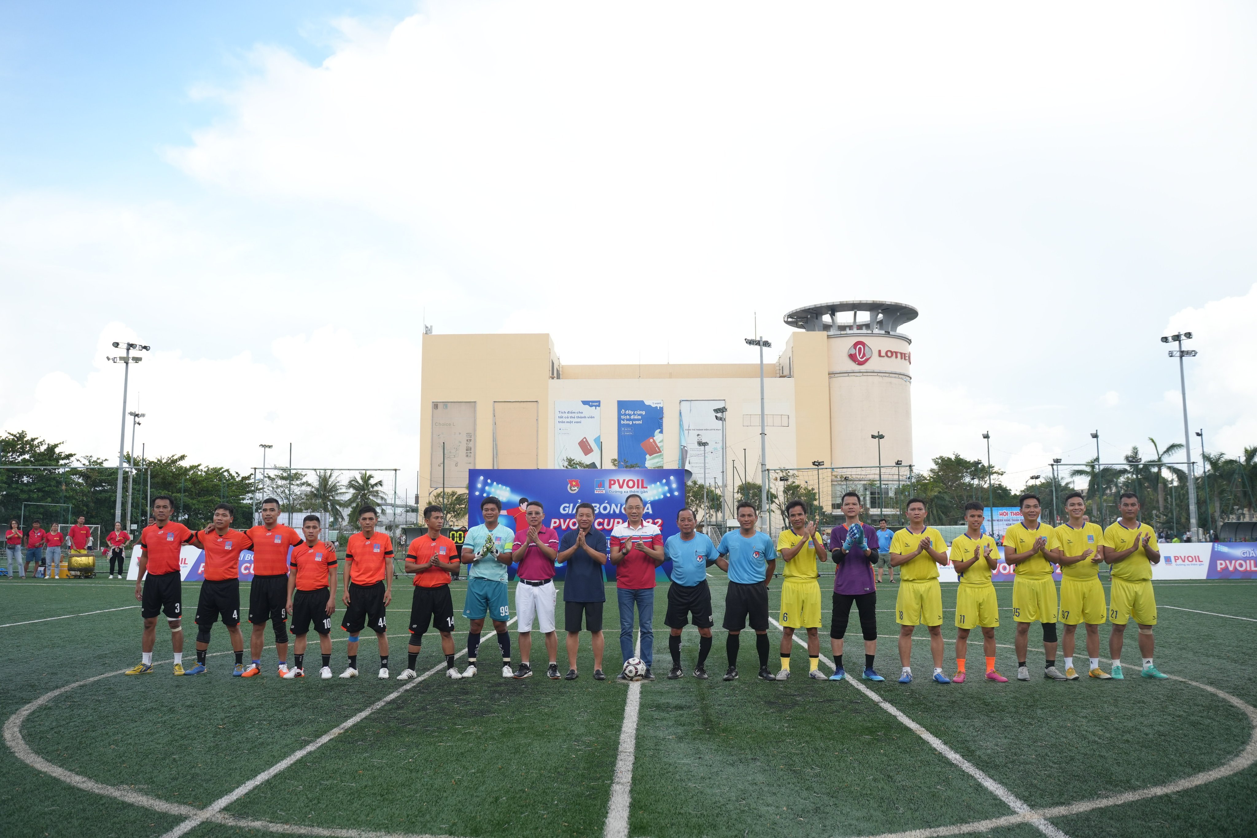 The final round of PVOIL Football Cup 2022 takes place in Da Nang City