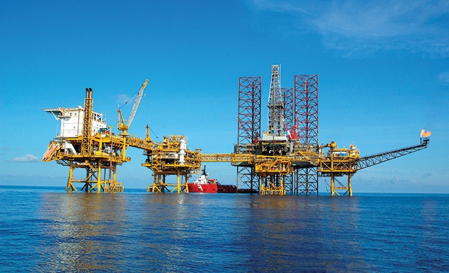 Giá dầu hôm nay (26/3): Dầu thô tiếp tục tăng giá