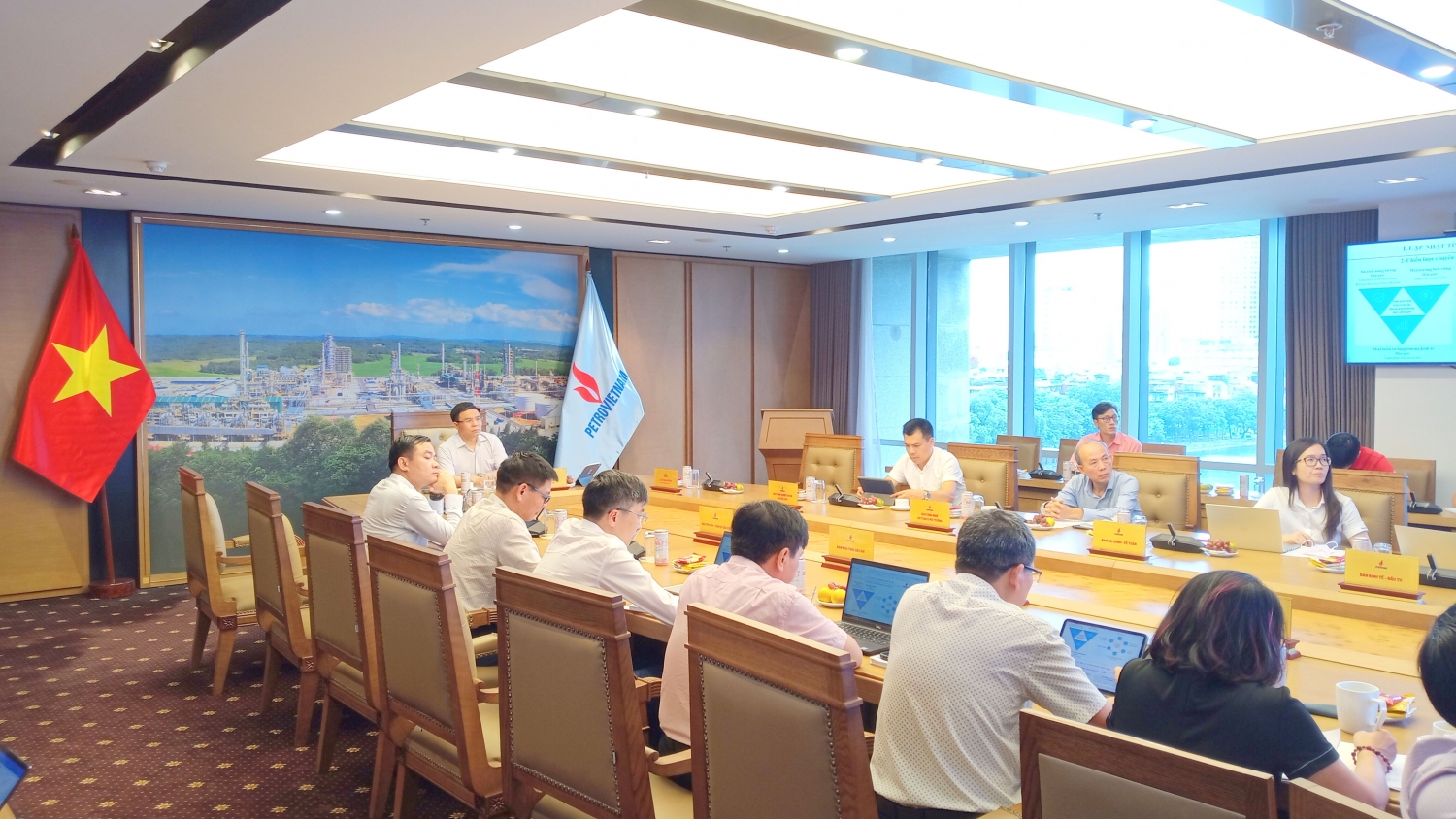 Thách thức và giải pháp của Petrovietnam trong chuyển dịch năng lượng