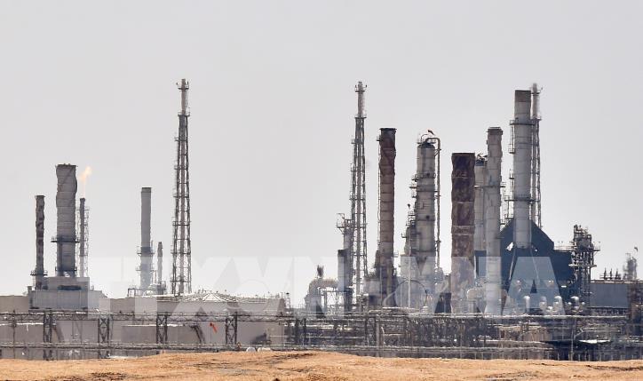OPEC+ nhất trí duy trì chính sách xuất khẩu dầu mỏ hiện nay trong tháng 1/2022