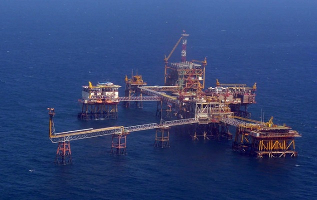 PETROVIETNAM: TÌNH NGƯỜI TRONG “KHỦNG HOẢNG KÉP”