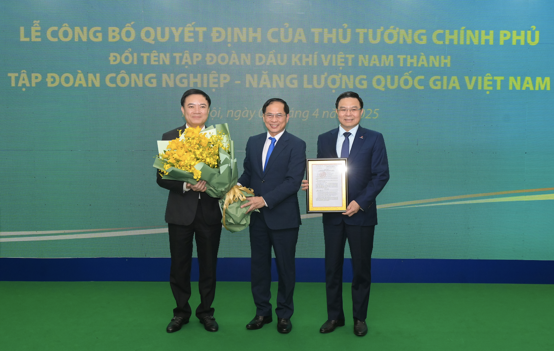 Tập đoàn Dầu khí Việt Nam chính thức có tên gọi mới