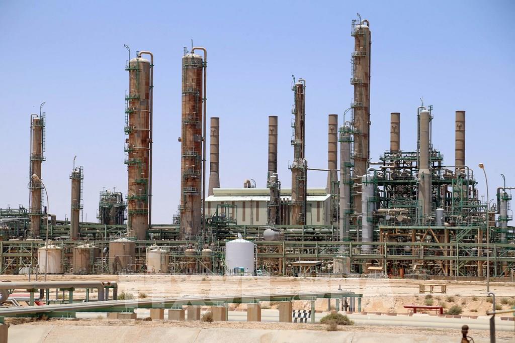 Vì sao sản lượng của OPEC+ giảm mặc dù đã cam kết tăng sản lượng?